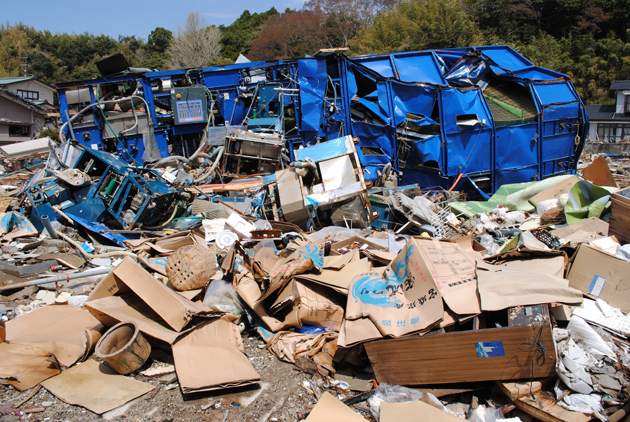 写真1　平成23年4月28日宮戸地区で海苔ジャーナル佐藤記者撮影